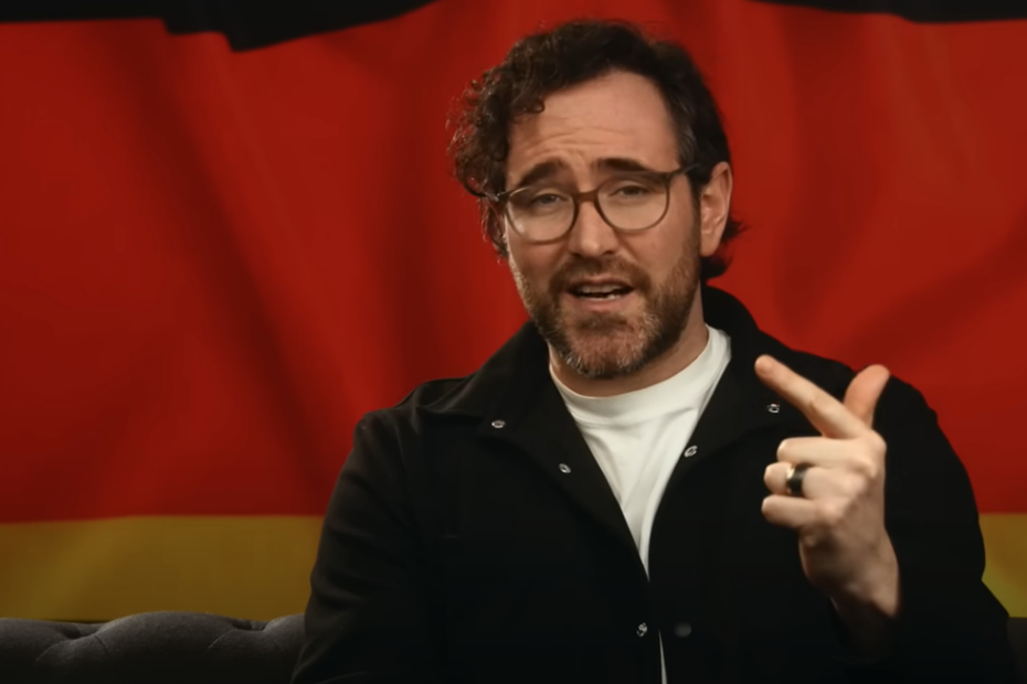 Foto von Nathanael Bubenzers bei seiner Rede: Vorschlag an die Bundesregierung