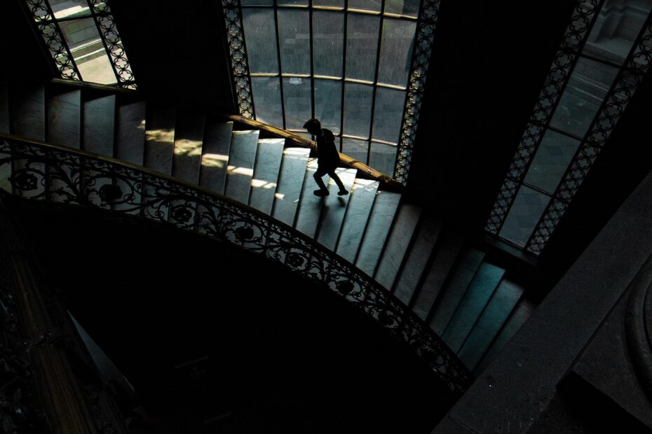 Treppe, Museum, Ehebruch